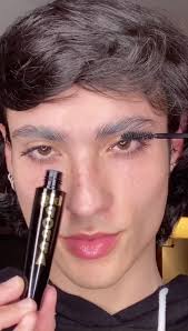 #BiggerisBetter OBSESSED WITH MY LASHES @wetnwildbeauty  🤩🤩🤩#wetnwildambassador #mascara #wnwWAG2