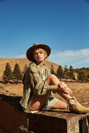 Rowie The Label Savannah Pre Spring 19 Megan Wears The Jane Blouse Hunter Safari Style Safari Outfits Safari Outfit Women