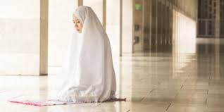 Sebuah amalan doa atau wirid yang mustajab untuk memohon suatu hajat yang besar. Tata Cara Sholat Hajat Lengkap Dengan Niat Bacaan Doa Dan Waktu Yang Mustajab Dream Co Id