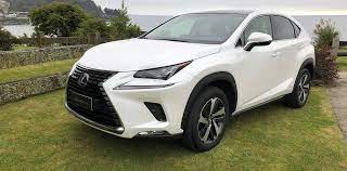 Toyota motor corporation es uno de los tres mayores fabricantes de autos, junto al grupo creó la primera marca de lujo nipona: Lexus La Marca De Lujo De Toyota Vuelve Al Pais Con Una Version Hibrida De Cada Modelo