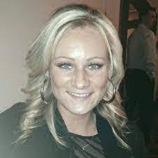 Darla Cote's Instagram, Twitter & Facebook