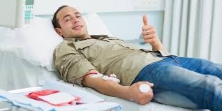 Ada beberapa hal yang perlu diperhatikan kelau kita ingin donor darah, terutama buat kamu yang pertama kali mau donor darah. 8 Manfaat Donor Darah Bagi Kesehatan Dapat Turunkan Berat Badan Merdeka Com