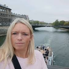 I am delighted to share that I have started a new position at Aberdeen FC.  A dual role within the Women's First Team as "Strategic & Technical Lead"  and "Assistant Head Coach";