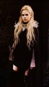 Check out full gallery with 1271 pictures of avril lavigne. Facebook