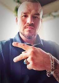 Raul Rebollar's Instagram, Twitter & Facebook