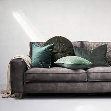 groene kussens helemaal hip is deze groene kussenhoes met doorgestikt patroon van grote vierkanten het kussen kan diene kussens kussens bank decoratie thuis