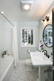 Undermount corner tubs feature tiling or stone slab around their edges, which helps them blend in with your flooring and countertops. 75 Beautiful Corner Bathtub Pictures Ideas August 2021 Houzz