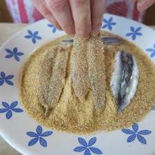 Le alici fanno parte della categoria dei pesci poveri, ma estremamente gustosi. Alici Panate Al Forno Ricetta Facile Fatto In Casa Da Benedetta Ricette Cucinare Il Pesce Ricette Facili