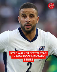 Arsene Wenger has turned to Tinder to find a new striker