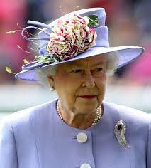 Pin On Queen Elizabeth S Hats And Brooches Beautiful Lady