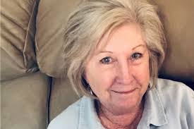 Amanda Cloninger's Instagram, Twitter & Facebook