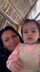 Sandra Najar's Instagram, Twitter & Facebook