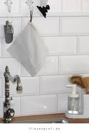 Metro Fliese Weiss Glanzend 10x20cm Subway Wandfliese Kuche Bad Facettenfliese In 2020 Fliesen Kuche Wand Wandfliesen Kuche Fliesen Kuche