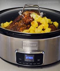 Making this crockpot ham recipe is a big space saver in your oven on the holidays. Crockpot Slow Cooker Spiral Ham With Pineapple