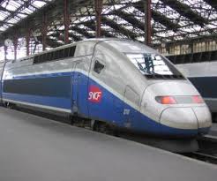 El día 11 de abril viajamos yo y mi mujer de paris a hendaya. Llegar En Tren Hendaya Turismo