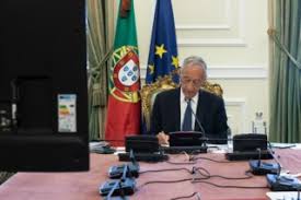 O diretor clínico do maior hospital do país defendeu que o próximo desconfinamento deve ser feito por fases, com. Ovtuq4rdpflnvm