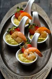 Beautiful Porcelain Spoons Catering Food Food Presentation Appetizer Recipes