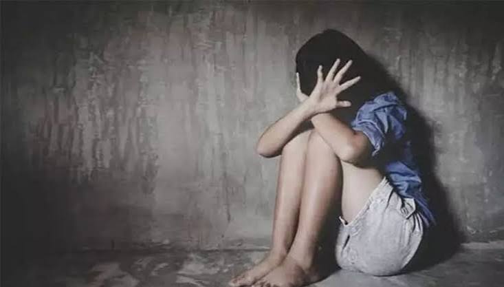 त्र्यंबक नगर भवन, सिल्लोड येथून अल्पवयीन पीडित मुलीची सुटका; एएचटीयू  बीडची कारवाई, दोन आरोपी ताब्यात