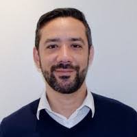 Karen Donis's Instagram, Twitter & Facebook