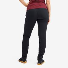 Adrenaline is a completely new kind of pant that looks like a pair of jeans, but features all the functions you want in an outdoor pant. Adrenaline Outdoor Jeans Women Black Revolutionrace