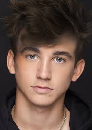 Fan Casting Parker Bates as Young Clint Barton in Hawkeye & Black Widow