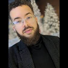 Cedric Townsend's Instagram, Twitter & Facebook