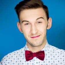 Daniel McCook 👻 (@thedappermccook)