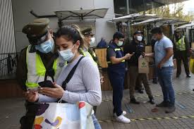 La movilidad social, es el conjunto de movimientos o desplazamientos que efectúan los individuos, las familias o los grupos sociales dentro de un determinado sistema socioeconómico. 8t4fejtkinrofm
