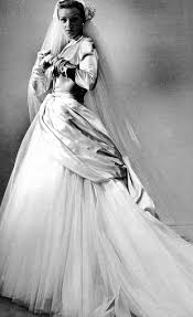 Pin By Jennie Fields On Vintage Dresses Wedding Gowns Vintage Vintage Gowns Wedding Dresses Vintage