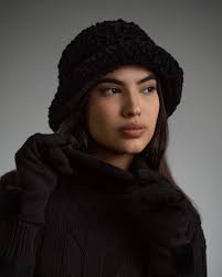 Agatha Laura (@agathalaurags) • Instagram photos and videos