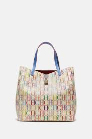 Geburtstag in der fashionbranche mit einem. Ch Carolinaherrera Bag I Saw This One Or Very Close Irl 9 2018 At The Forum Shops At Caesar S In Vegas L Carteras Carolina Herrera Carteras Bolsos Cartera