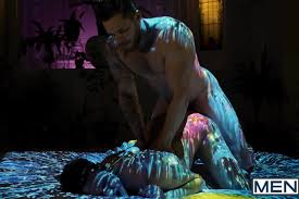 Matthew Camp fucks sexy twink Enzos hole raw in Camp Chaos: Upstate •  QueerPig - Gay Porn Blog