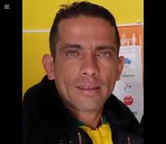 TEO HERNÁNDEZ, UN SONERO DE TRADICIÓN Por Freddy Blanco Ovalles Cuando se  habla de soneros en Venezuela, no hay ninguna duda que el de más abolengo y  tradición es el de Caucagua,