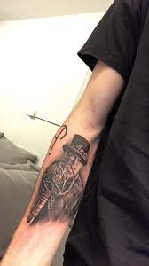 Due to the multiple messages we have been receiving we want to give you a friendly reminder that this is a fan pagededicated to bren and p. Brendon Urie Mona Lisa Portrait Tattoo Panicatthedisco