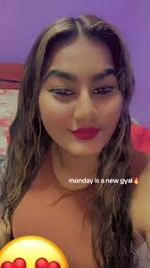 Monday Is A New Gyal Lyrics