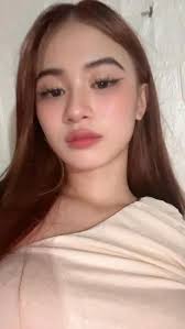 I used to play her Character (Sandy Olsson-Olivia NewtonJohn). Ing.ani diay  dapat hahaha mura man kog boxer ato sa una🤣 #highschoolplay #theaterplay