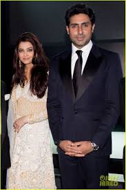 Aishwarya Rai And Her Husband Abhishek Bachchan Pose Together While Attending The Inaugural Amfar India Indian Celebrities Aishwarya Rai Bachchan Aishwarya Rai