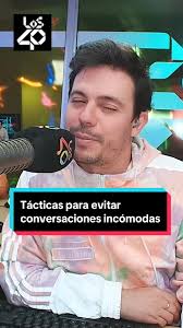Tácticas para evitar conversaciones incómodas en social