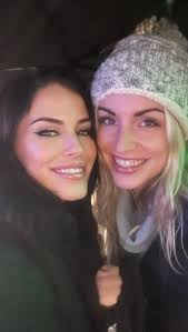 Walking in a rainy wonderland with my fam… and there’s no place I’d rather  be! 👨‍👩‍👧‍👧🩷☔️🎄✨ #festivaloflights #simplymagic