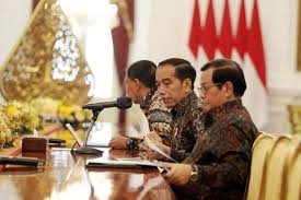 Foto lawas tersebut memperlihatkan jenderal idham azis dan jenderal (purn) tito karnavian. Jelang Akhir 2020 Dpr Belum Terima Nama Kapolri Pengganti Idham
