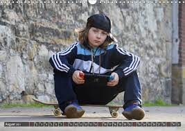 Kursbeantragung für das wintersemester (ws) ab anfang. Coole Jungs Kinder Der Stadt Kalendererfolg