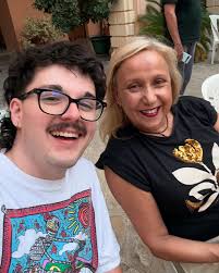 Addison Howard (@addisonhoward02) • Instagram photos and videos