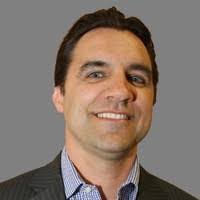 Robert Elia's Instagram, Twitter & Facebook