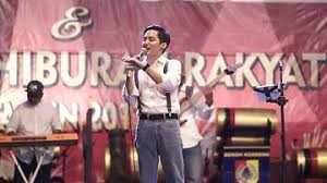 Download Video Story Wa Kesepian Band Verra Mp3 Free And Mp4 You can download free mp3 as a separate song and download a music collection from any artist, which of course will save you a lot of time. kesepian band verra mp3
