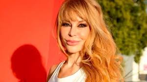 Pero además, siempre lista para generar impacto, le agregó un comentario que generó rispideces. Graciela Alfano Noticias El Civico