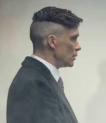 If you have a receding hairline and are not sure which hairstyle to go for. Peaky Blinders Haircuts For Inspiration The Definitive Guide Hairmanz Barba E Capelli Uomo Capelli Uomo Capelli