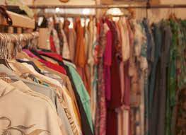 Up for grabs consignment is located in naples city of florida state. Vintage And Second Hand Clothing Shops In Naples Napoli Unplugged