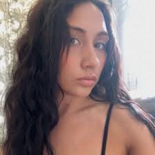 Stream Miss Lora music