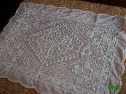 petit dessus de lit bebe au boutis textiles et tapis par nanou13 lit bebe dessus de lit et lit