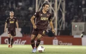 Ezra walian (ina) attualmente gioca per liga 1 club psm makassar. Liga Ditunda Pemain Psm Ezra Walian Tetap Gabung Latihan Di Yogyakarta